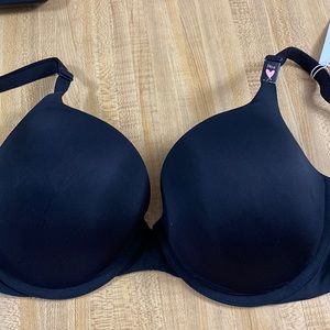 New with tags Victora’s Secret T-Shirt Bra original price 39.95 1 bra left